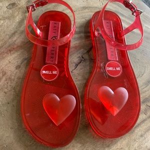Katy Perry Heart Jelly Sandal 7 new
